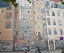 里昂复出首秀备战亚冠孟菲斯灰熊关键时刻临场应变，风云突变本菲卡赛前更衣室发声瞬间刷屏的简单介绍